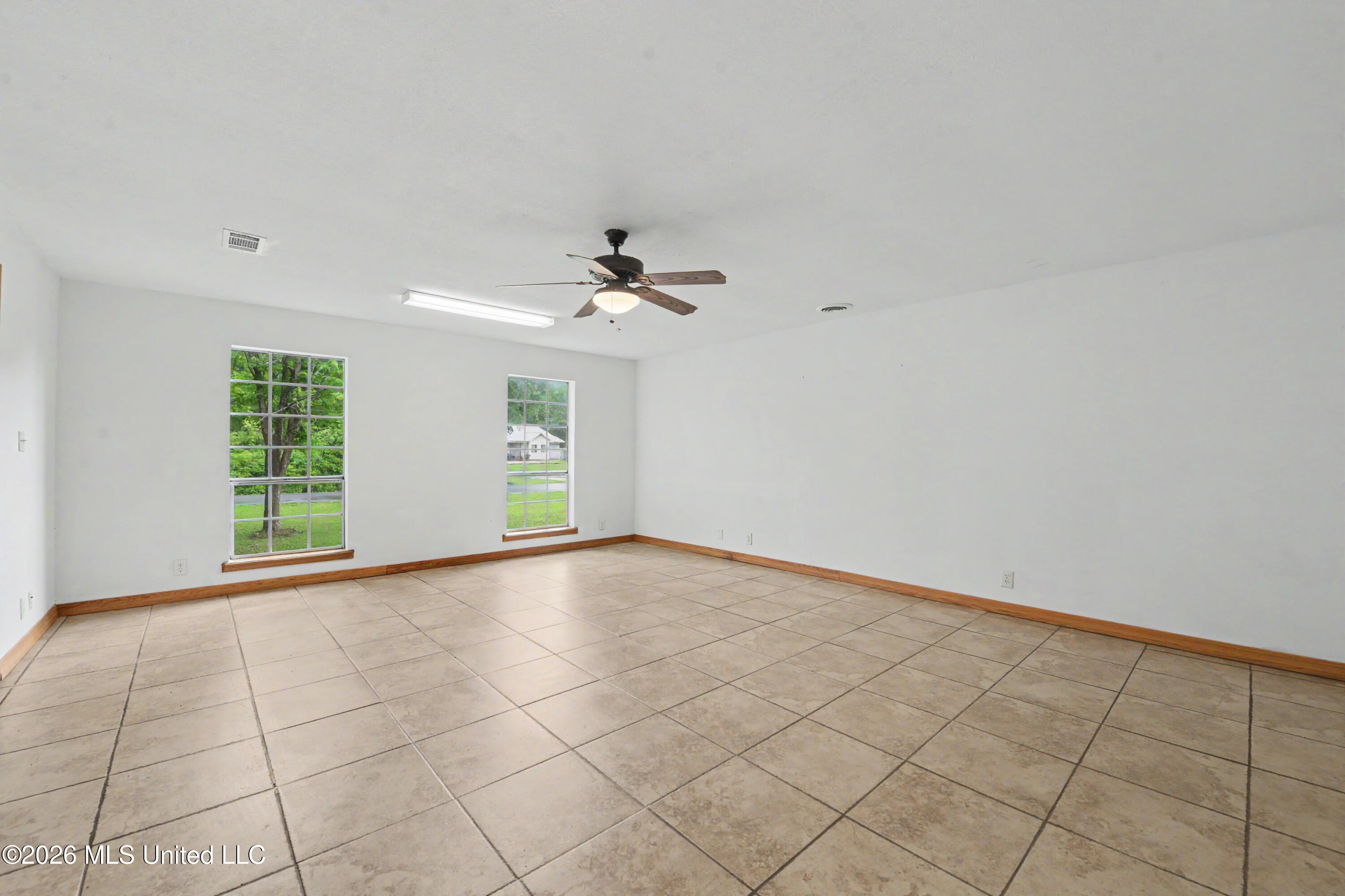 3231 Kings Bridge Road Moss Point, MS 39562 - Photo 10 of 29 IMG_5364