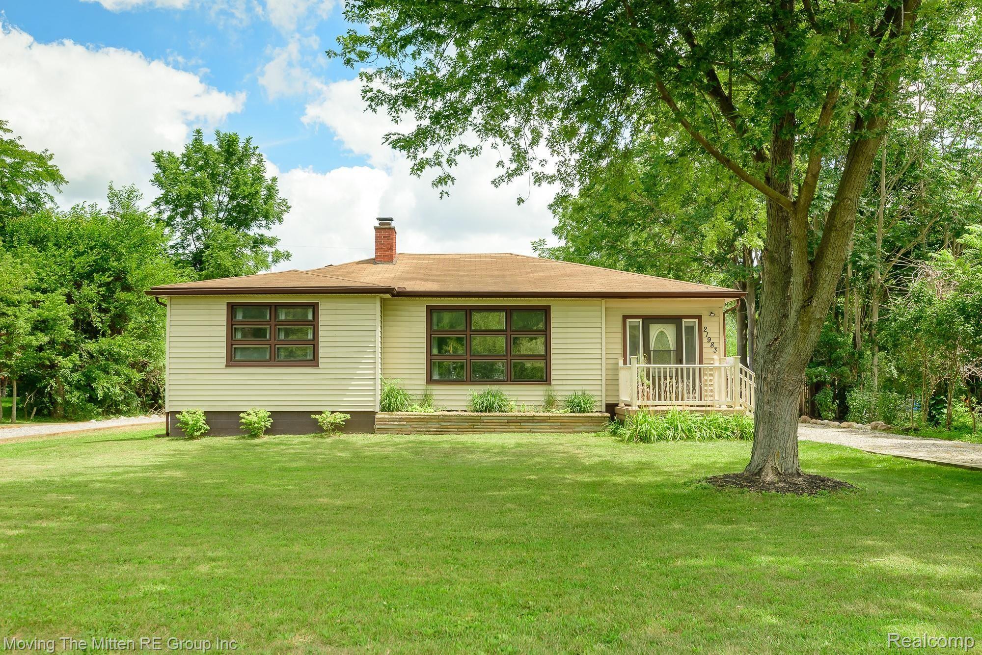 21983 Bell Road New Boston, MI 48164 - Photo 58 of 58 MTM_21983_bell-57.jpg