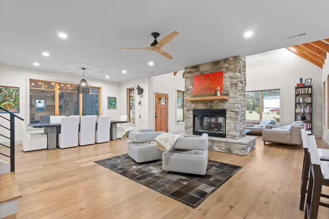 $1,270,000 | 763 Highway 127, Signal Mountain, TN 37377