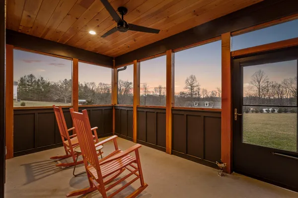 $1,250,000 | 763 Highway 127, Signal Mountain, TN 37377