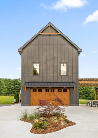 $1,270,000 | 763 Highway 127, Signal Mountain, TN 37377