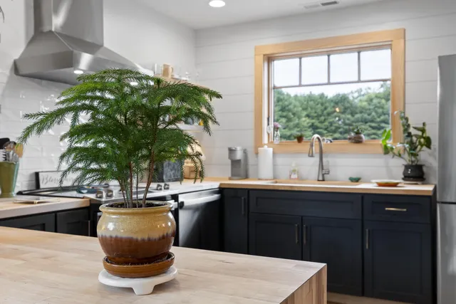 $1,270,000 | 763 Highway 127, Signal Mountain, TN 37377