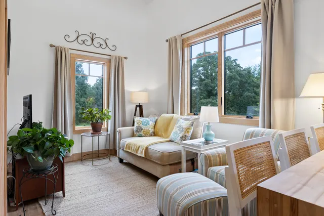 $1,270,000 | 763 Highway 127, Signal Mountain, TN 37377