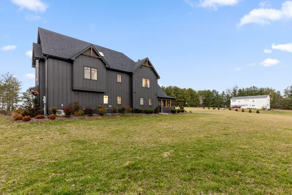 $1,250,000 | 763 Highway 127, Signal Mountain, TN 37377