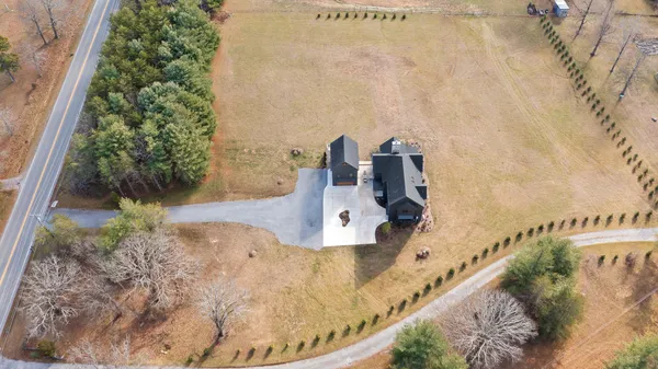 $1,250,000 | 763 Highway 127, Signal Mountain, TN 37377