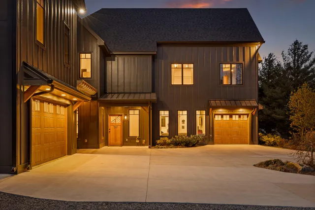 $1,270,000 | 763 Highway 127, Signal Mountain, TN 37377