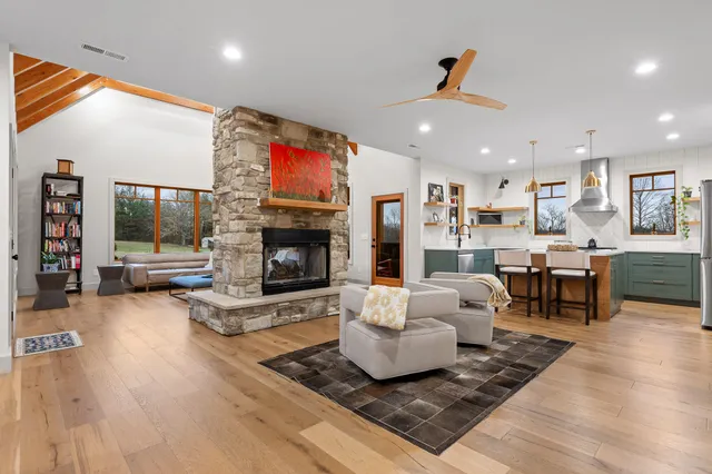 $1,270,000 | 763 Highway 127, Signal Mountain, TN 37377