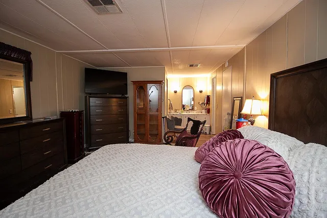 $69,500 | 221 West Herndon Avenue, Unit 27, Fresno, CA 93704