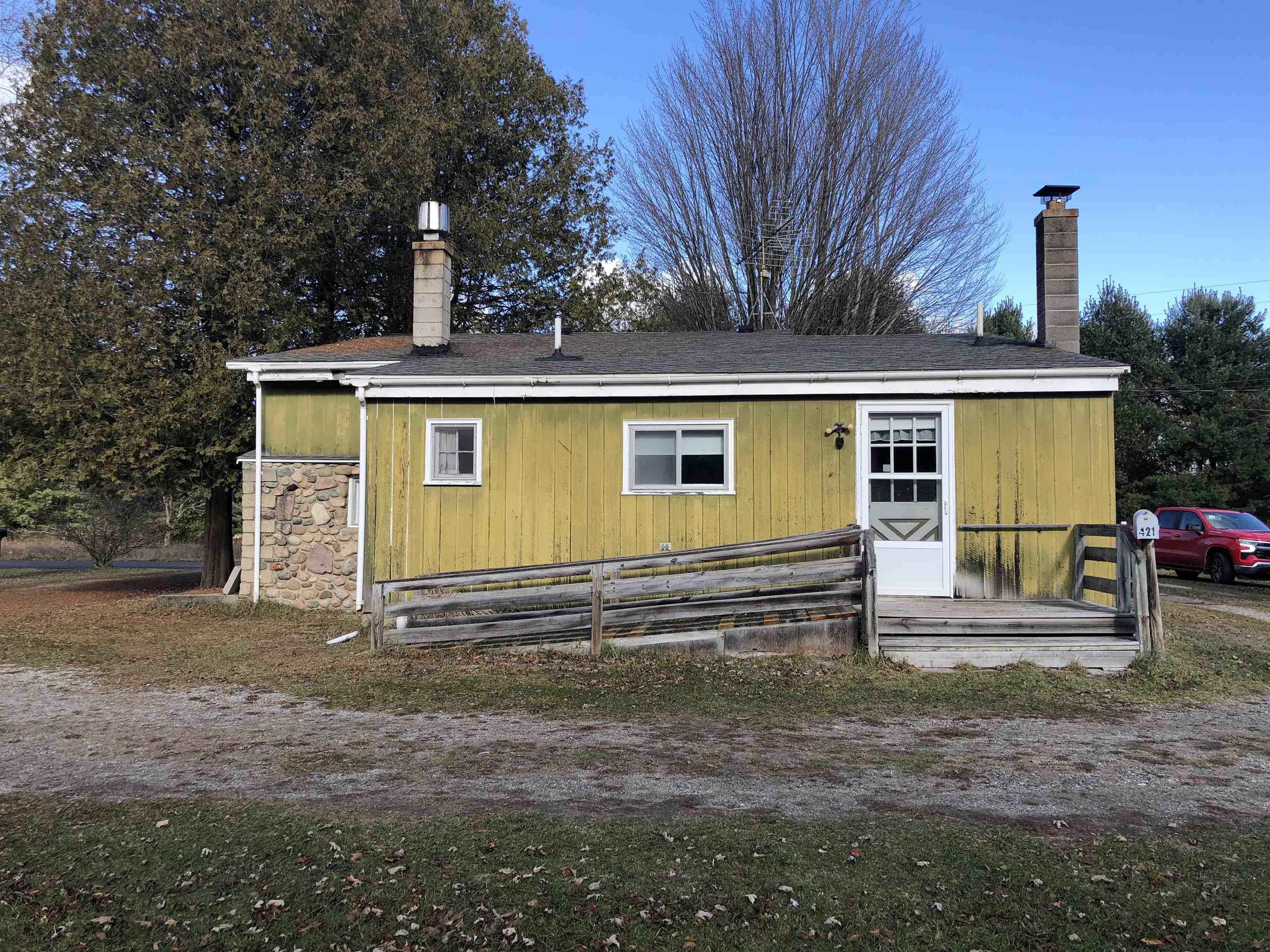 421 West Washington Road Farwell, MI 48622 - Photo 31 of 32