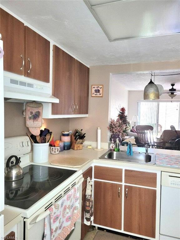1014 Manatee Road, Unit F101 Naples, FL 34114 - Photo 7 of 14 Gallery Image 7
