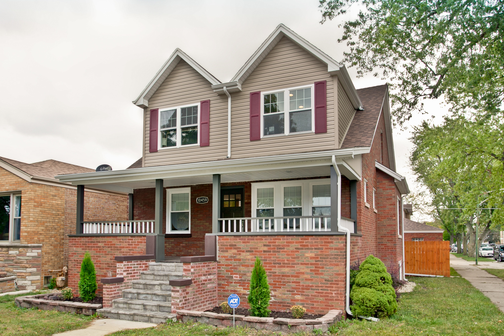 10459 South Troy Street Chicago, IL 60655 - Photo 1 of 24 a view of front a house