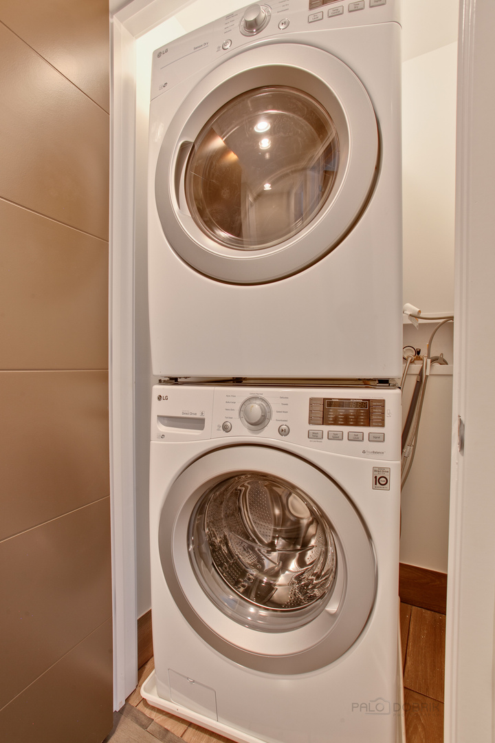 10459 South Troy Street Chicago, IL 60655 - Photo 15 of 24 a close up view of washer and dryer
