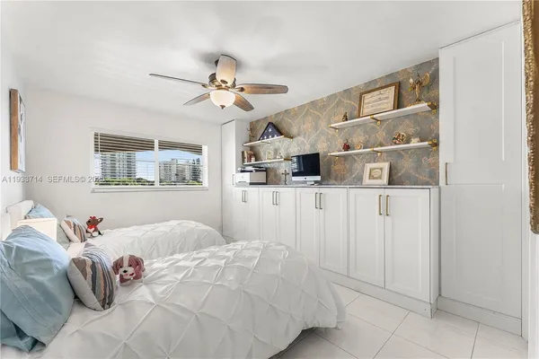 $429,900 | 743 North Riverside Drive, Unit 5C, Pompano Beach, FL 33062