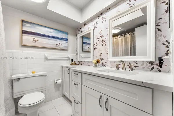 $429,900 | 743 North Riverside Drive, Unit 5C, Pompano Beach, FL 33062