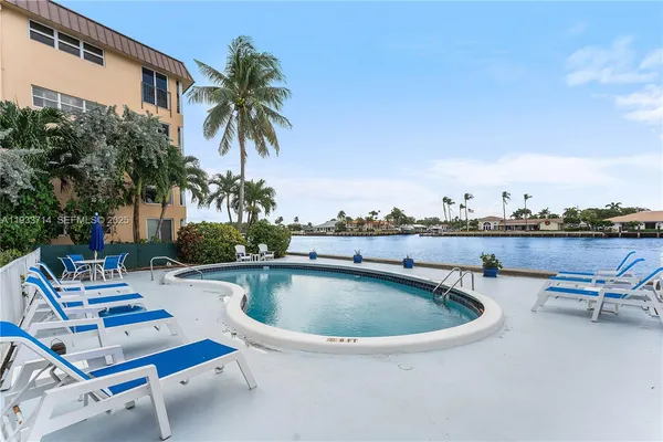 $429,900 | 743 North Riverside Drive, Unit 5C, Pompano Beach, FL 33062