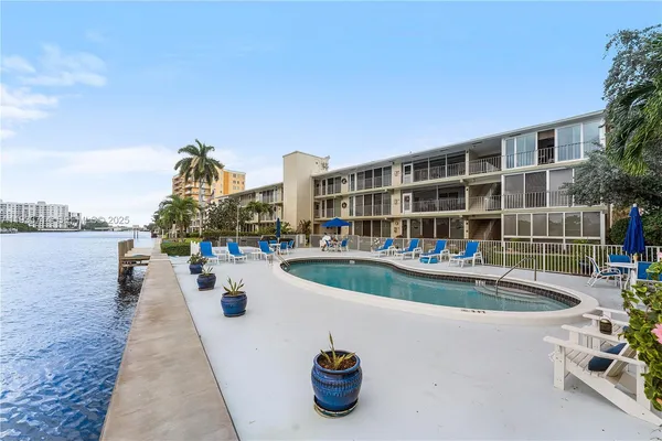 $429,900 | 743 North Riverside Drive, Unit 5C, Pompano Beach, FL 33062