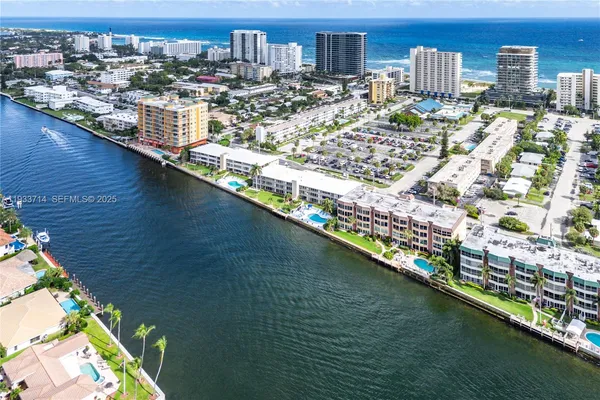 $429,900 | 743 North Riverside Drive, Unit 5C, Pompano Beach, FL 33062