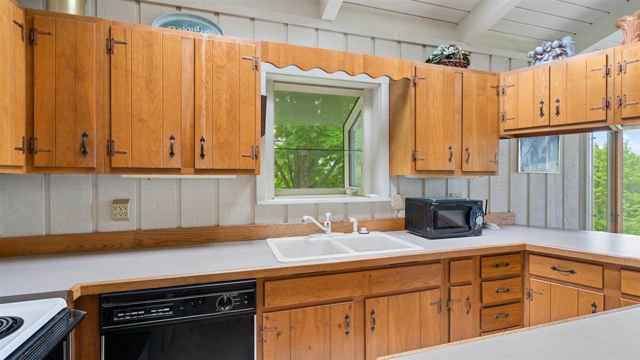 9396 Hunters Ridge Road Gaylord, MI 49735 - Photo 27 of 41 1889039-26.JPG