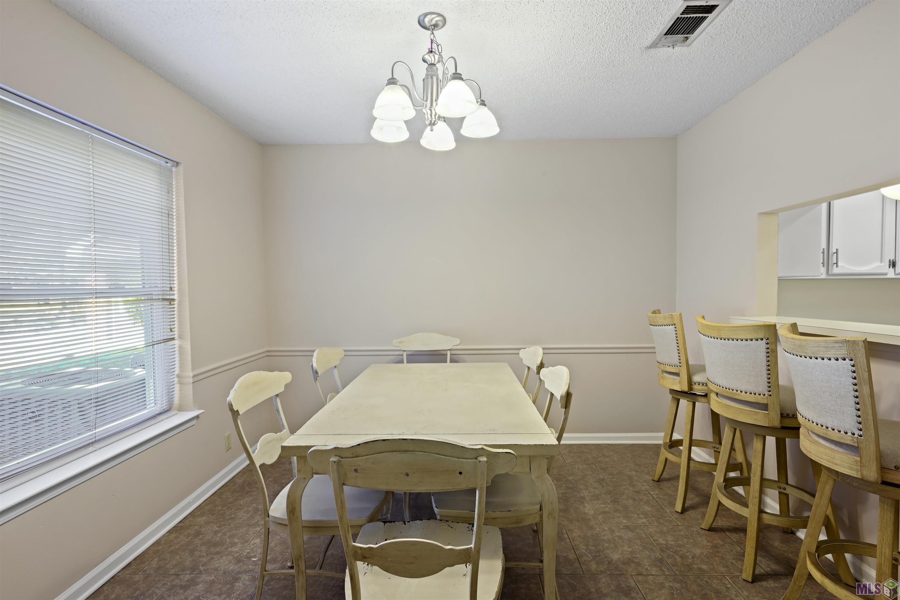 141 East Boyd Drive, Unit 201 Baton Rouge, LA 70808 - Photo 4 of 9