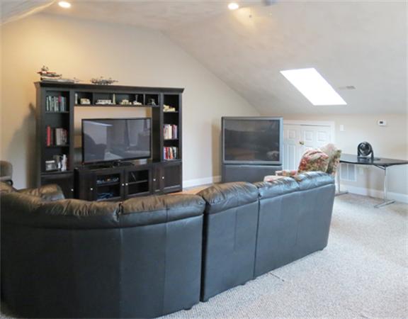 125 Booth Street Needham, MA 02494 - Photo 12 of 13 Gallery Image 12