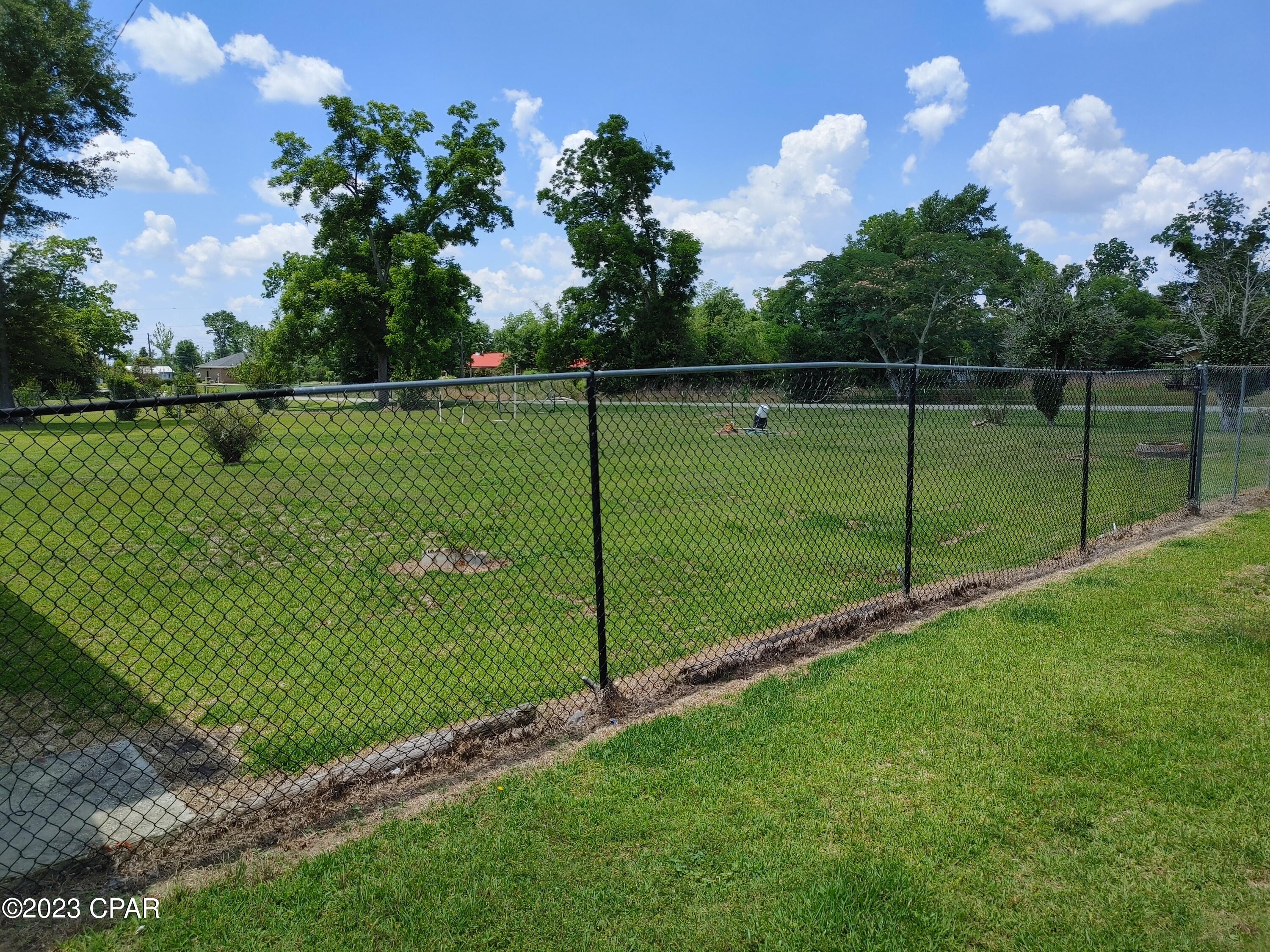 25414 Evans Street Altha, FL 32421 - Photo 5 of 19