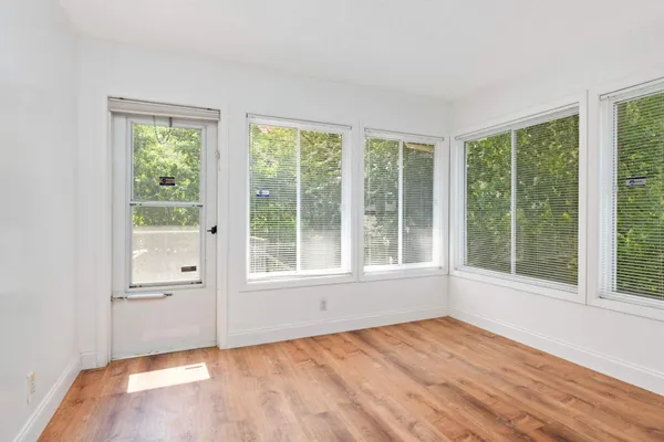 $3,200 | 5867 Central Avenue Northeast, Fridley, MN 55432