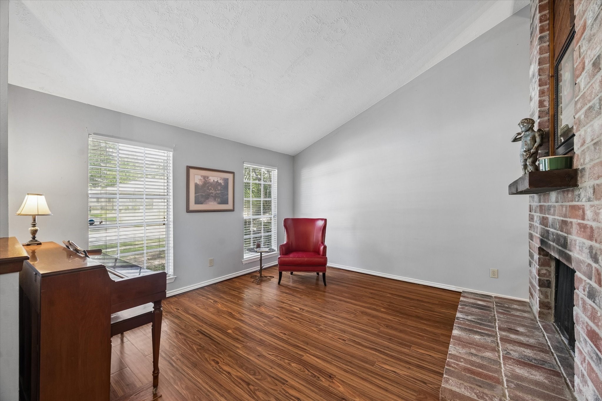 4835 Ingleside Court Spring, TX 77388 - Photo 5 of 19