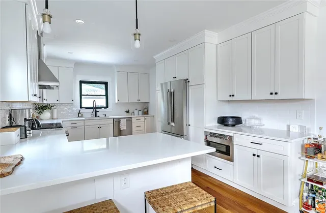 $6,500 | 310 Elmgrove Avenue, Providence, RI 02906