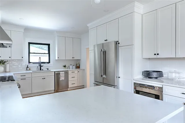 $6,500 | 310 Elmgrove Avenue, Providence, RI 02906