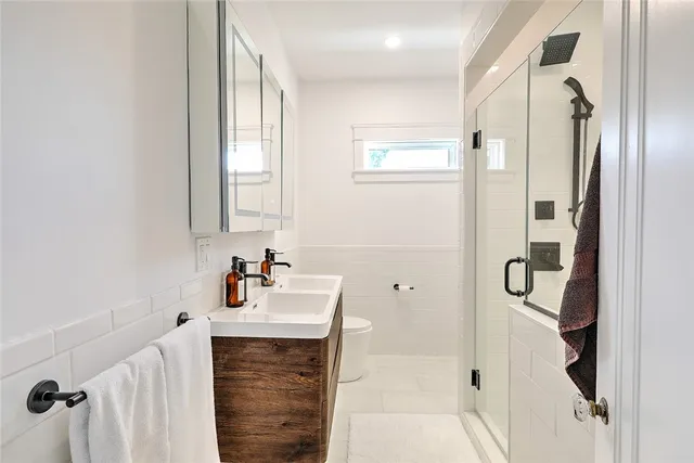 $6,500 | 310 Elmgrove Avenue, Providence, RI 02906