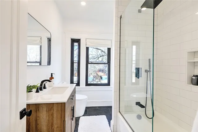 $6,500 | 310 Elmgrove Avenue, Providence, RI 02906