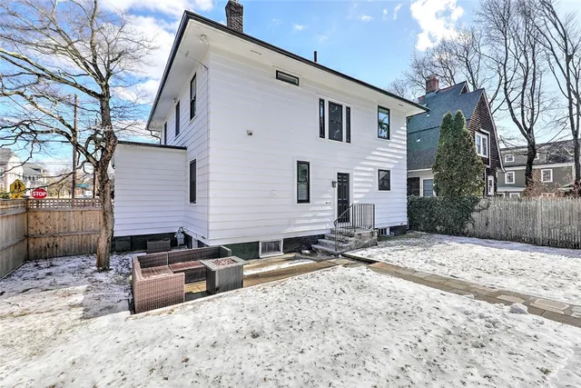 $6,500 | 310 Elmgrove Avenue, Providence, RI 02906