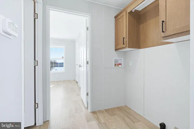 a view of bathroom with shower