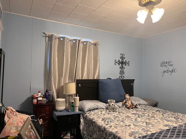 $189,900 | 132 West Franklin Street, Paxton, IL 60957