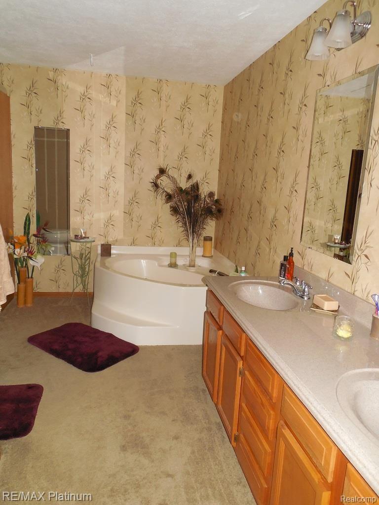 5186 West Lovejoy Road Perry, MI 48872 - Photo 9 of 30 Master Bathroom