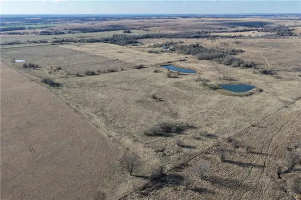 $160,000 | 25 Road Longton Ks 67352, Longton, KS 67352