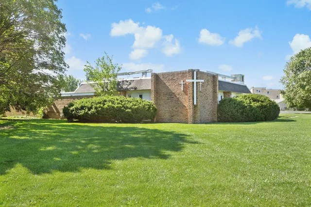 front view of house with a yard