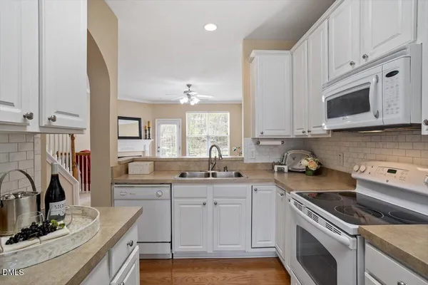 $300,000 | 5229 Moonview Court, Raleigh, NC 27606