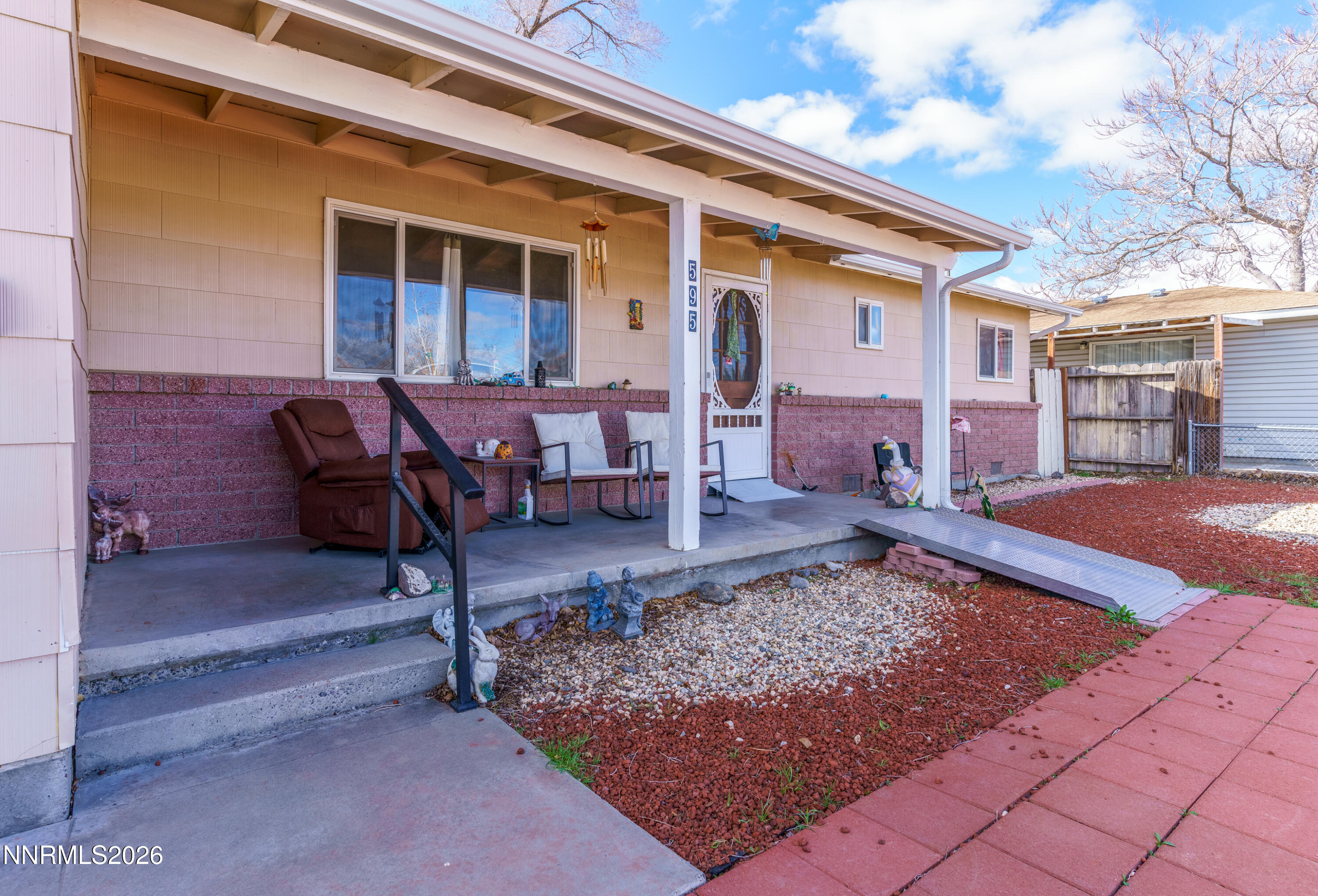 595 Cora Way Fallon, NV 89406 - Photo 4 of 23 a view of a house with backyard and sitting area