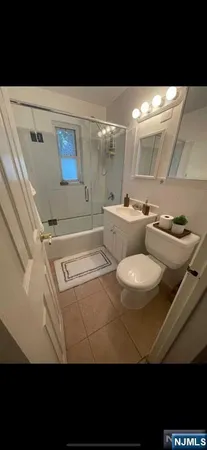 $1,900 | 55 West Homestead Avenue, Unit 4B, Palisades Park, NJ 07650