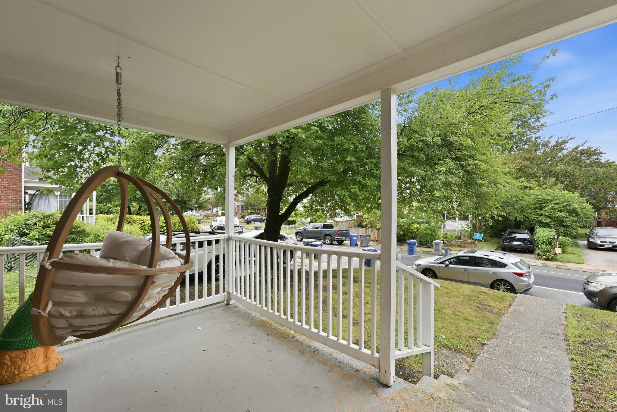 5935 Williamsburg Road Alexandria, VA 22303 - Photo 2 of 15