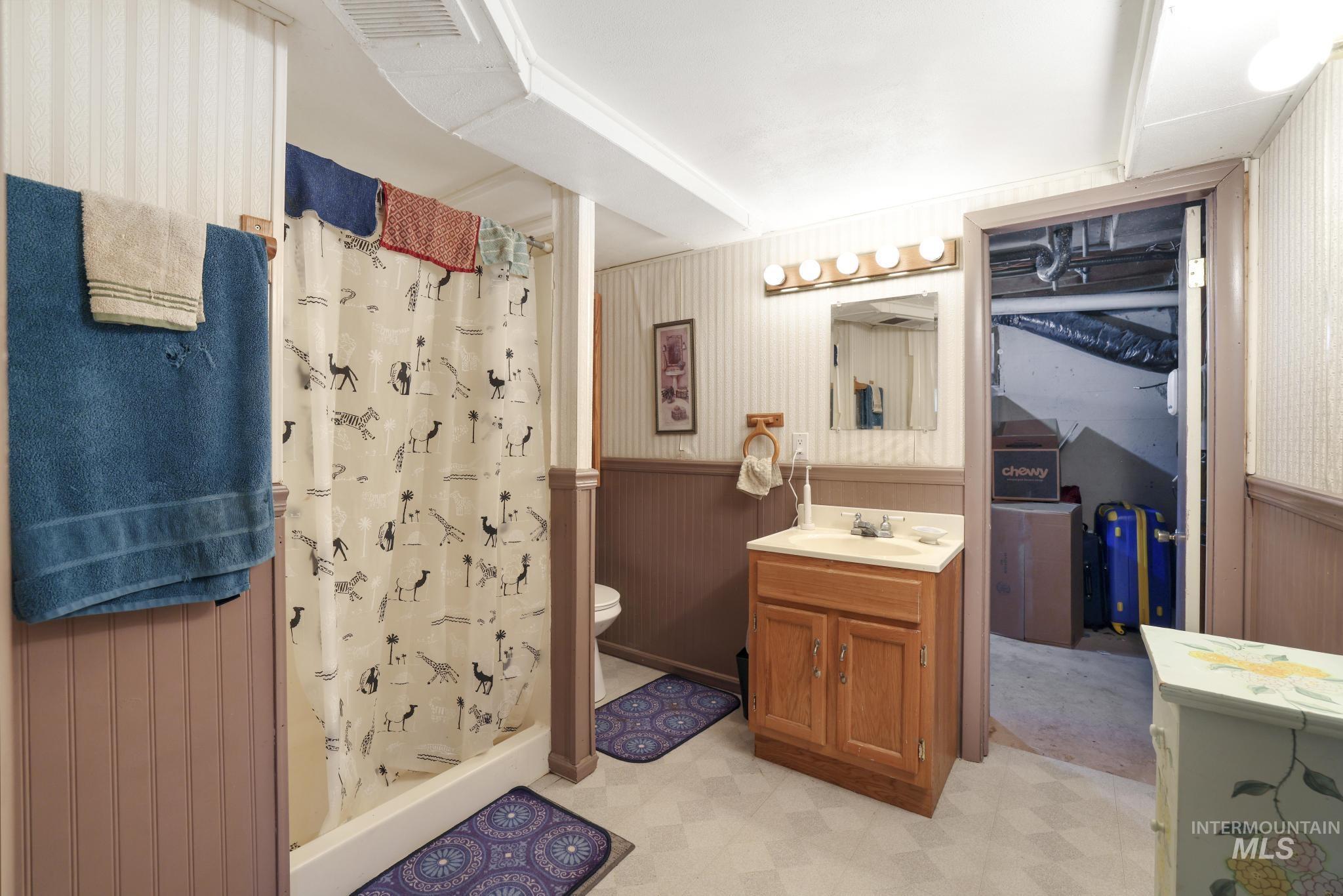 738 3rd Avenue East Gooding, ID 83330 - Photo 26 of 43