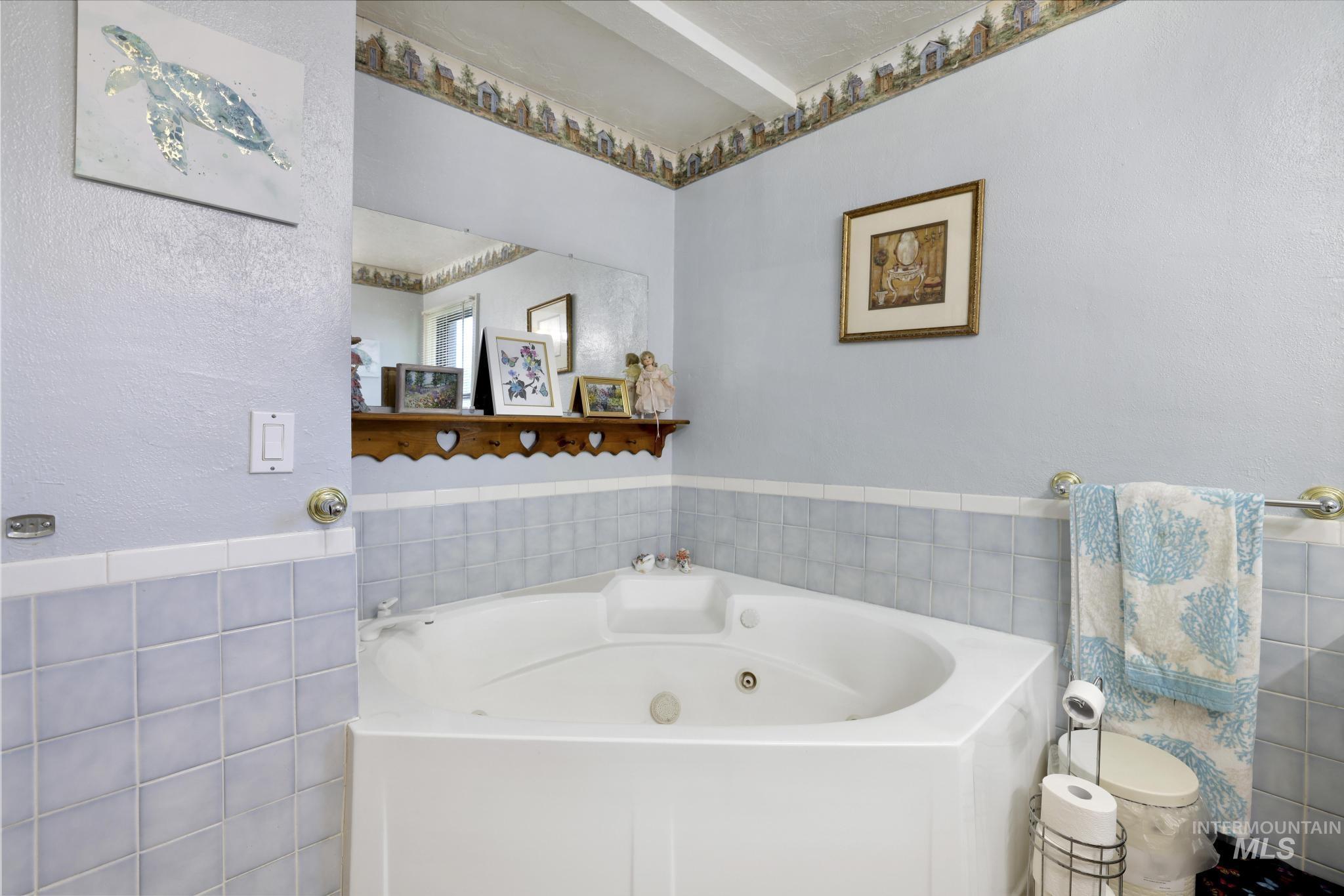 738 3rd Avenue East Gooding, ID 83330 - Photo 6 of 43