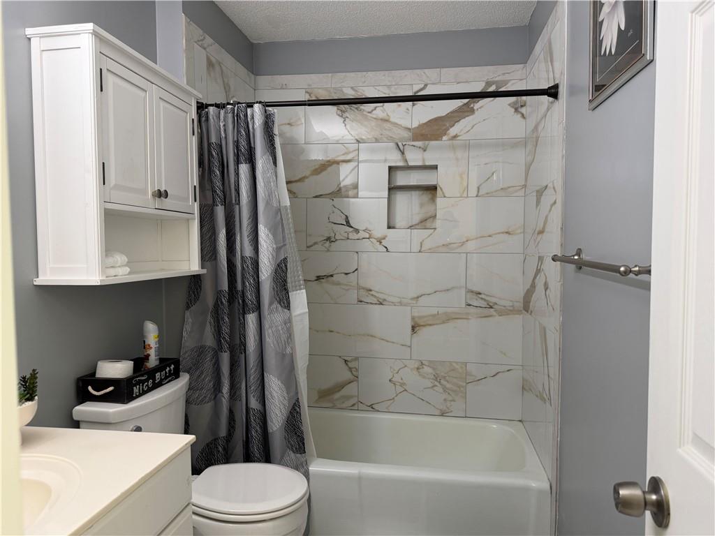 8026 Blue Ridge Boulevard Kansas City, MO 64138 - Photo 15 of 44