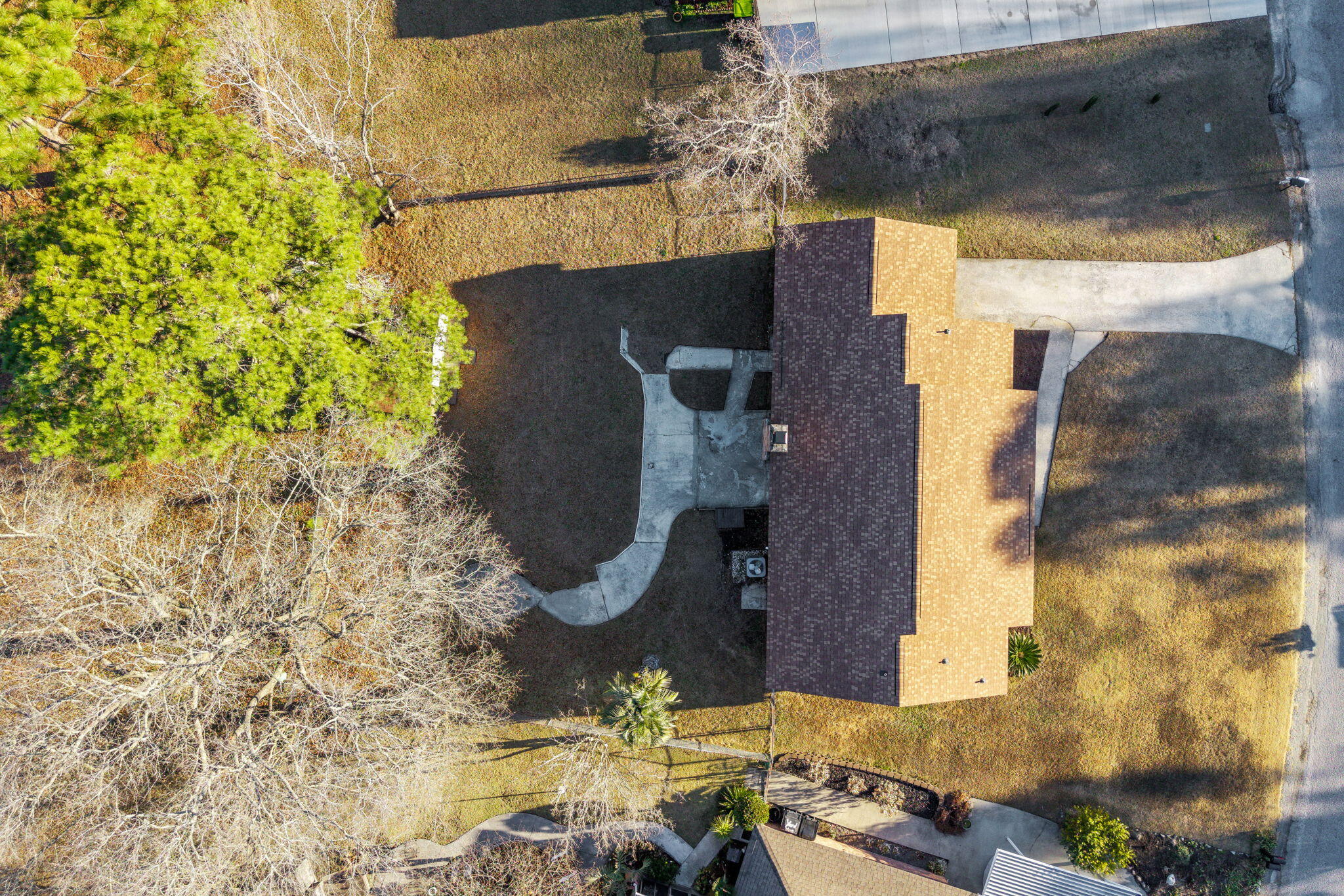 126 Marion Road Summerville, SC 29486 - Photo 23 of 33 25-web-or-mls-126 Marion Rd - Drew C Pho