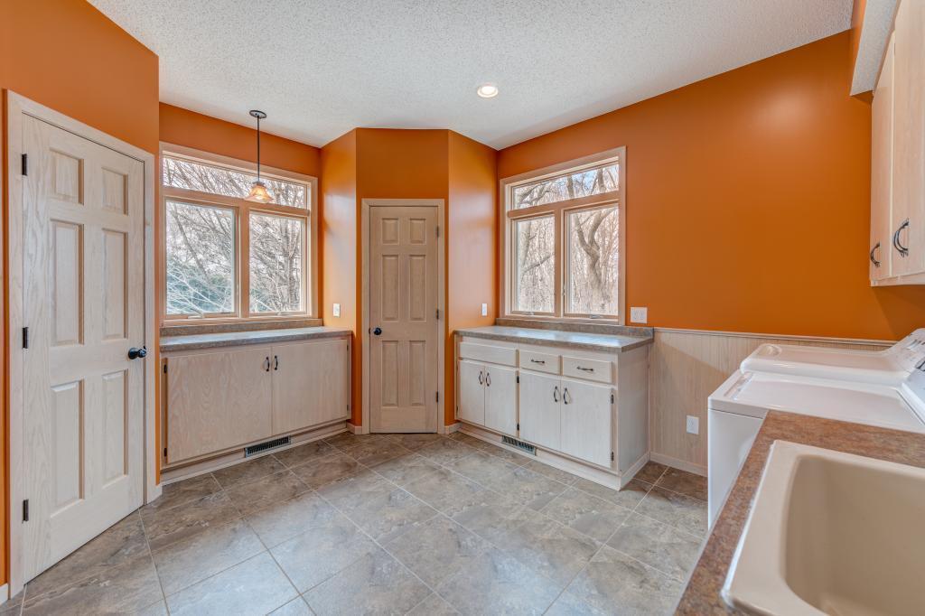 5990 Ridge Creek Road Shoreview, MN 55126 - Photo 13 of 40 Gallery Image 13