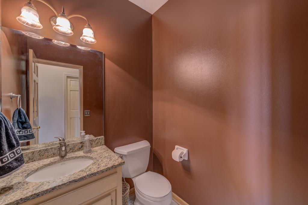 5990 Ridge Creek Road Shoreview, MN 55126 - Photo 14 of 40 Gallery Image 14