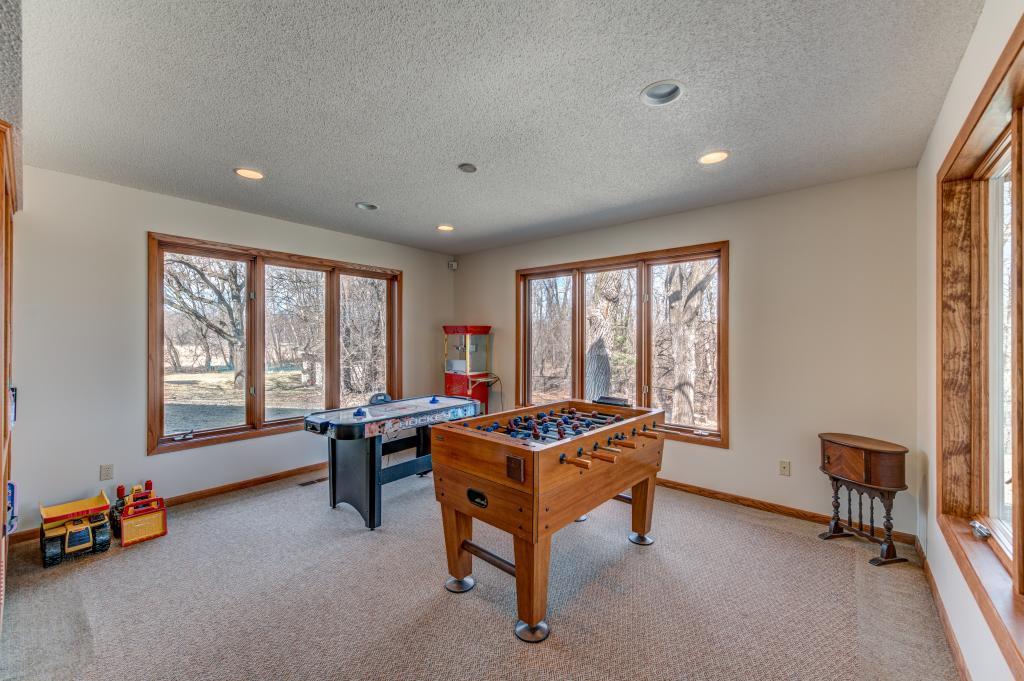 5990 Ridge Creek Road Shoreview, MN 55126 - Photo 26 of 40 Gallery Image 26
