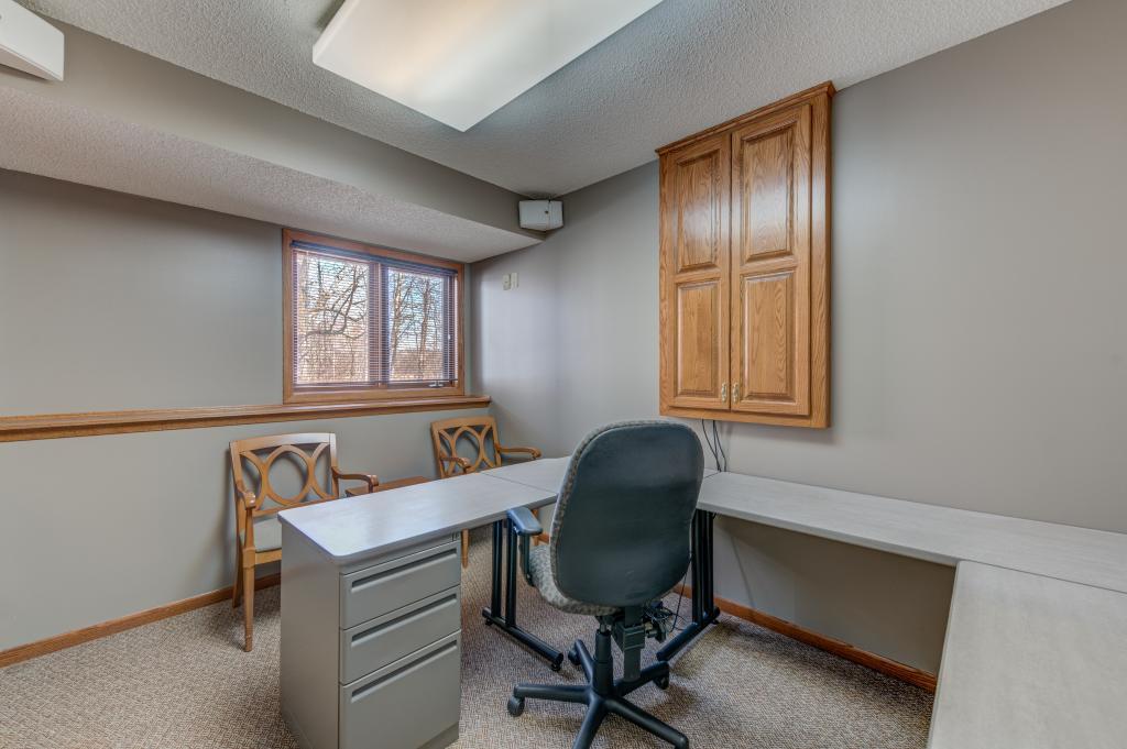 5990 Ridge Creek Road Shoreview, MN 55126 - Photo 28 of 40 Gallery Image 28