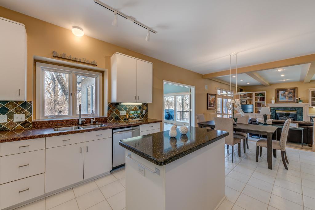 5990 Ridge Creek Road Shoreview, MN 55126 - Photo 10 of 40 Gallery Image 10